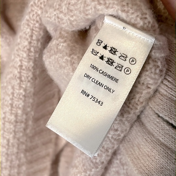 Cynthia Rowley Blush Pink 100% Cashmere Waffle Knit Henley Style Sweater Sz S - Picture 7 of 9